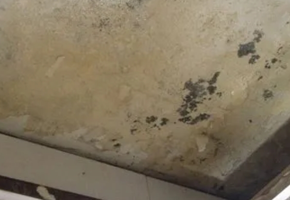 涧西阳台漏水维修公司分享下涧西卫生间渗水维修需要注意哪些问题。